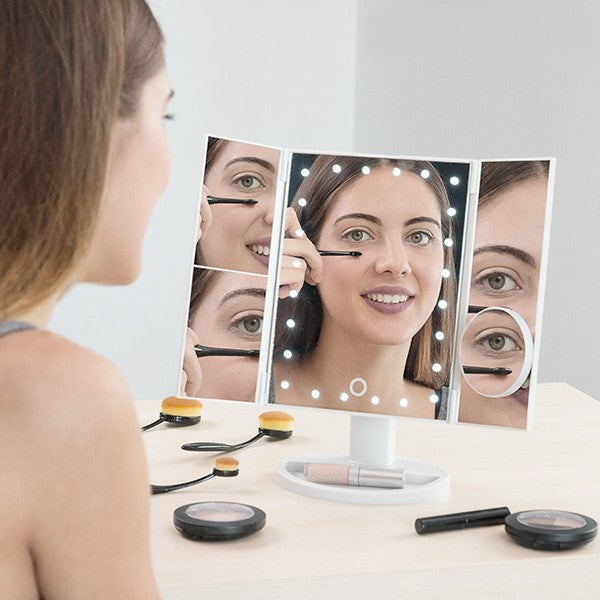Magnifying LED Mirror